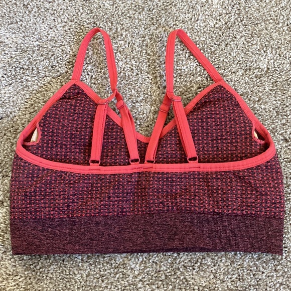 Echt sensory seamless workout bra - Picture 2 of 3